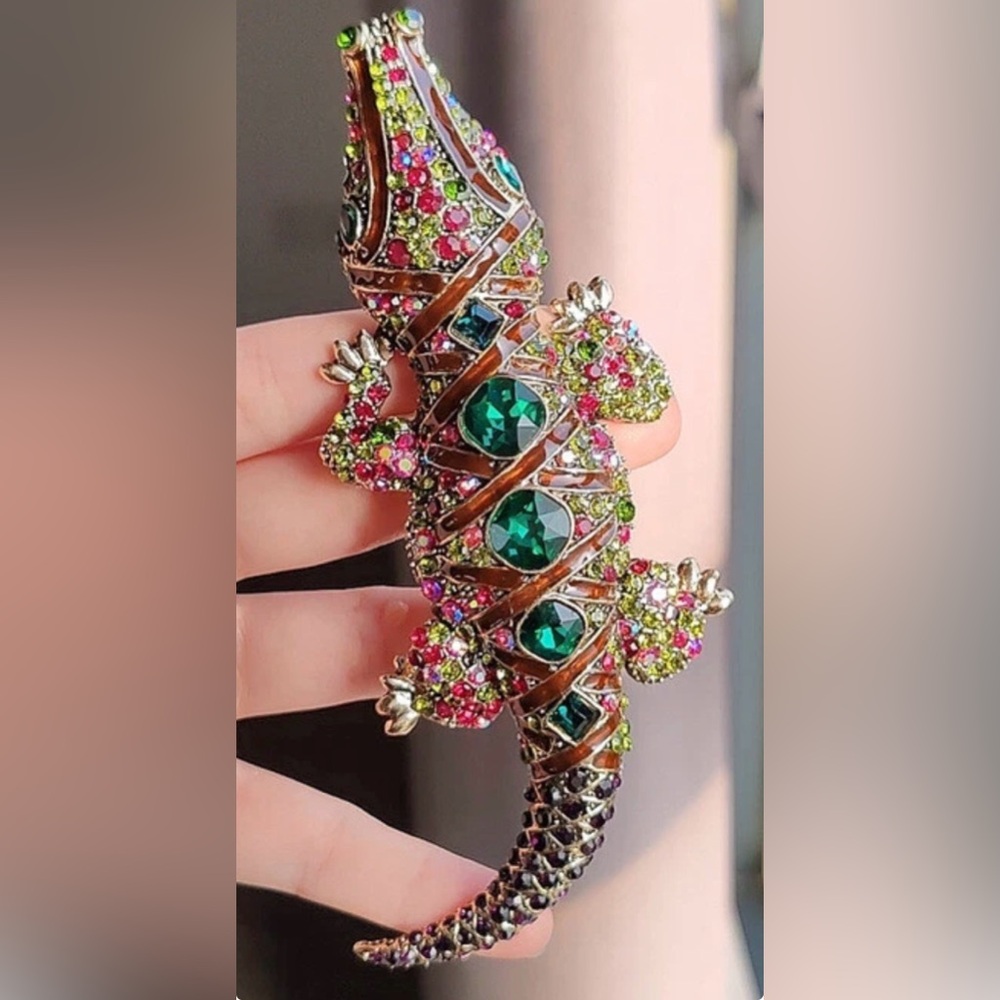 Huge Elegant Multicolor Lizard Brooch Pendant